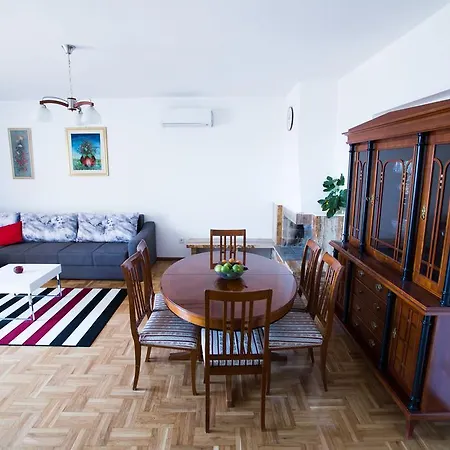 Grand View سبليت